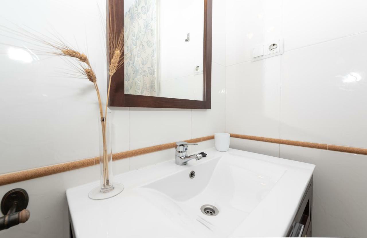Wonderful Malagueta Pompidou Apartman Málaga Kültér fotó
